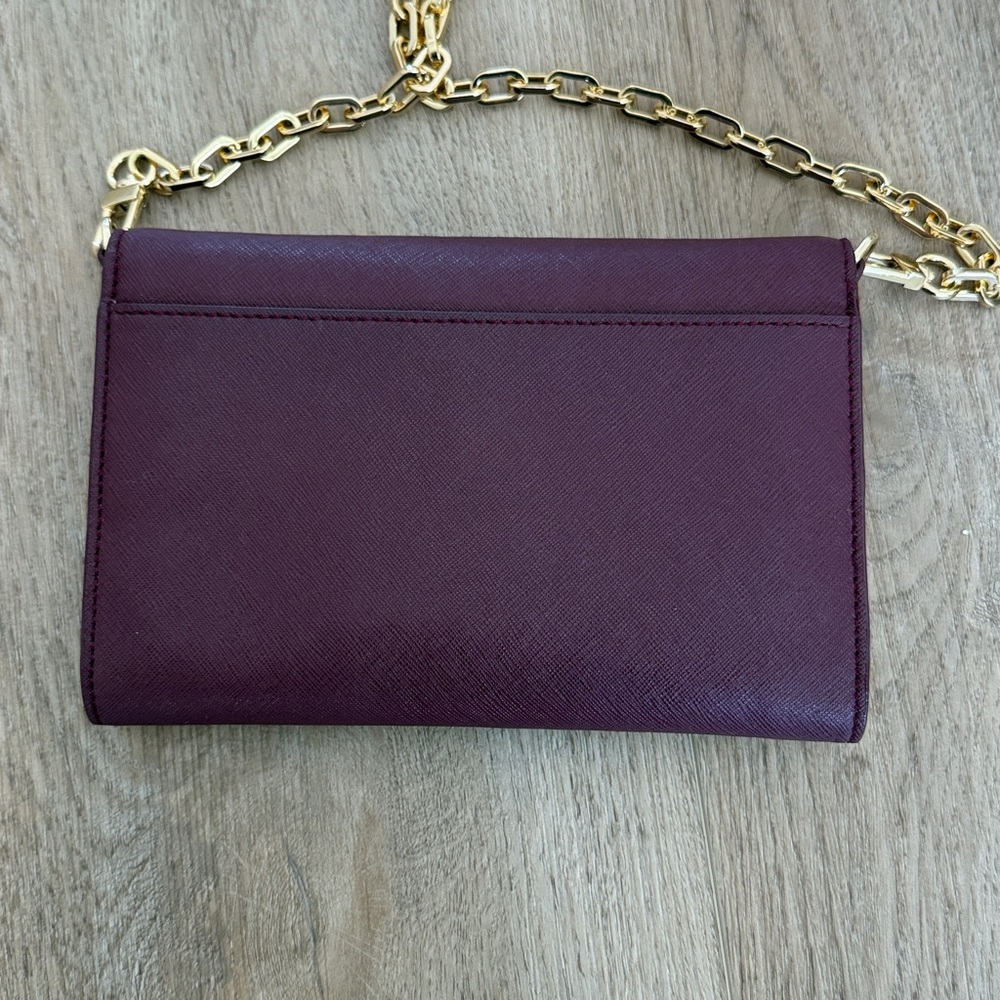 Tory Burch Plum Crossbody Bag with Gold Chain - Picture 3 of 11